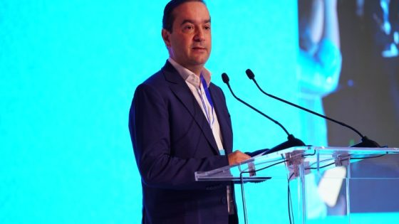 شوكي: الحكومة اختارت المبادرة والجرأة في مواجهة الأزمات