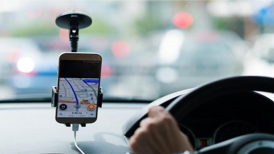 الداخلية تدرس إصلاح قطاع سيارات الأجرة وتقنين النقل عبر التطبيقات