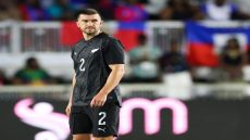 النيوزيلندي باين يلتقي بمن أطلق شهرته