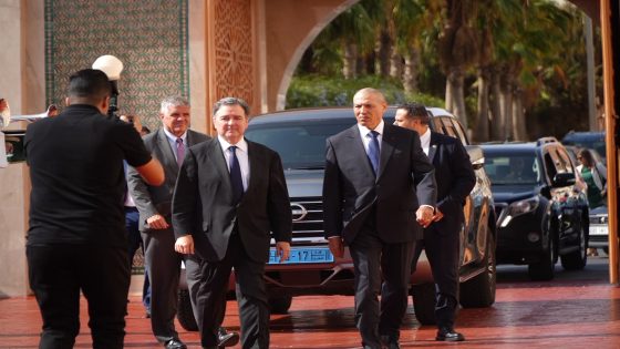 السفير الأمريكي يحل بالعيون ويجدد التأكيد على متانة الشراكة مع المغرب