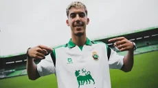 ياسر الزابيري يقود فريقه لأول انتصار في الدوري الإسباني بهاتريك تاريخي