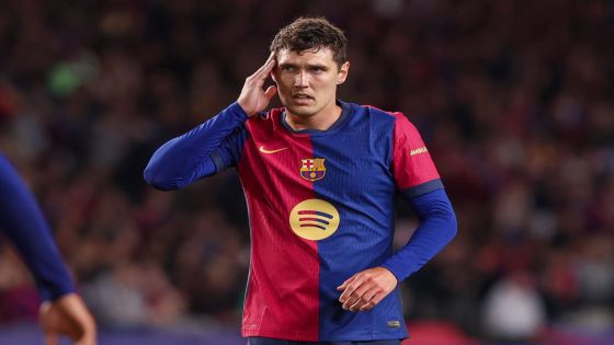 برشلونة يمدد عقد مدافعه الدنماركي كريستينسن