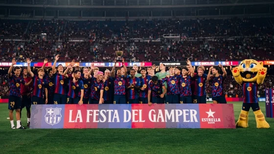 برشلونة يتوج بكأس جوان غامبر عقب فوزه على الأهلي المصري