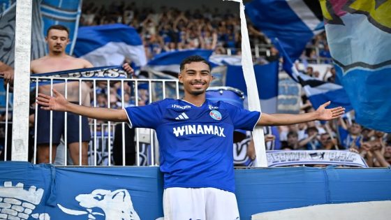 ياسين جسيم يتوج بجائزة أفضل لاعب في ستراسبورغ خلال غشت
