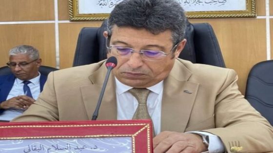 صورة أرشيفية لاجتماع جماعة فاس يظهر فيه عمدة المدينة عبد السلام البقالي