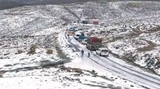أزيلال.. ثلوج مبكرة تكسو جبل أزوركي
