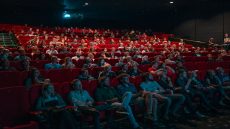 جمهور داخل قاعة سينمائية - صورة تعبيرية