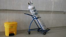 حاوية نفايات داخل مرفق صحي، صورة توضيحية لا توثق واقعة القصر الكبير